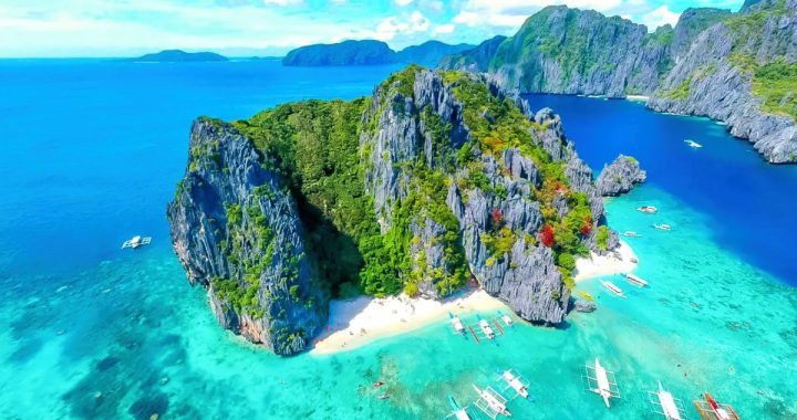 Playas con Aguas Cristalinas en Palawan Filipinas